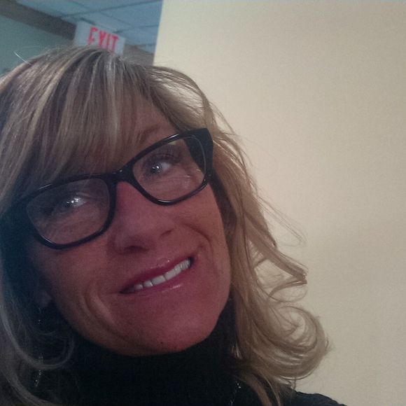 Meet your Posher, Chris - Picture 1 of 1